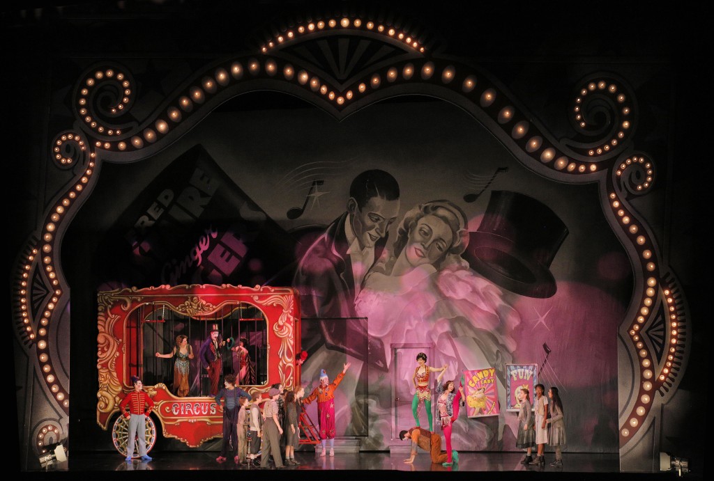 Children's Chorus and Dancers (Doug Varone and Dancers), photo by Cory Weaver